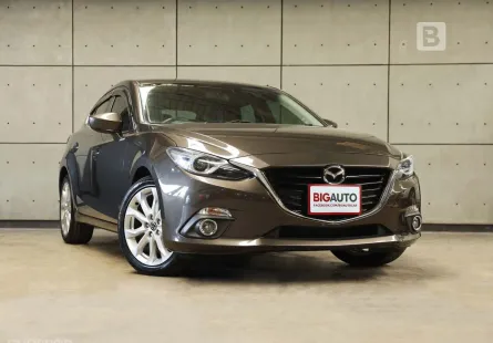 2015 Mazda 3 2.0 S Sports Hatchback AT ไมล์แท้ มือแรกจากป้ายแดง พร้อมสีน้ำตาล Titanium Flash B3067