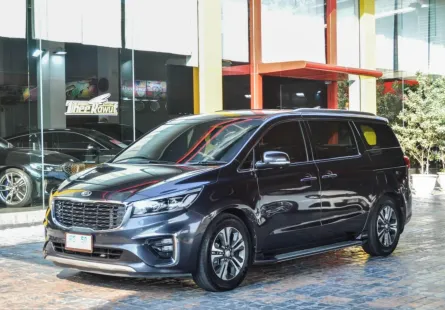KIA GRAND CARNIVAL 2.2 SXL ปี 2020 (ตัวท็อปสุด) สีเทาเงางาม