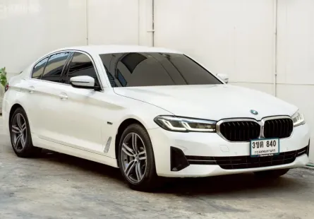 2022 BMW 5 Series 2.0 530e รถเก๋ง 4 ประตู รถบ้านแท้ ไมล์น้อย  