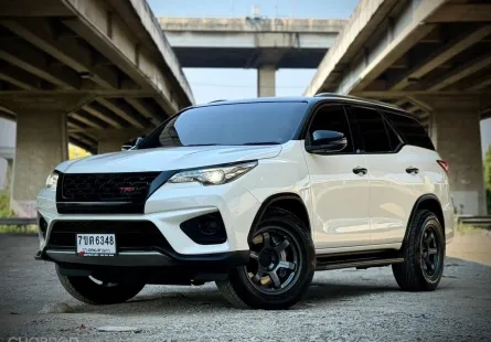 2015 Toyota Fortuner 2.8 V SUV ดาวน์ 0%