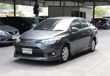 2015 Toyota VIOS 1.5 E รถเก๋ง 4 ประตู 