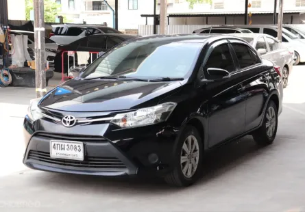 2015 Toyota VIOS 1.5 E รถเก๋ง 4 ประตู 