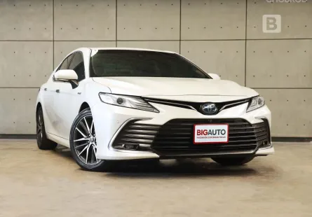 2023 Toyota CAMRY 2.5 HEV Premium Luxury Sedan AT ไมล์แท้ รับประกันตัวรถ 5 ปี 150,000 KM B6496