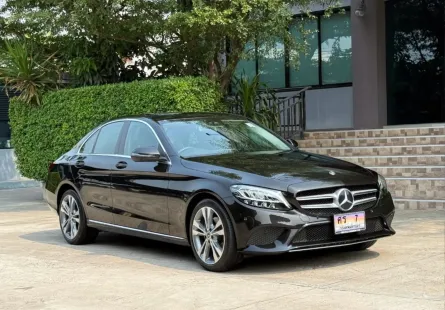 2019 BENZ C220D W205 รถมือเดียวออกป้ายแดง รถวิ่งน้อย เข้าศูนย์ทุกระยะ รถไม่เคยมีอุบัติเหตุครับ
