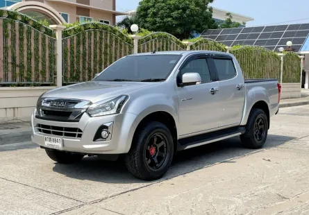 ISUZU D-MAX BLUE POWER CAB-4 HI-LANDER 1.9 DDI L (MNC) ปี 2019 เกียร์MANUAL สภาพนางฟ้า