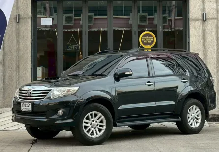 #รถบ้านสวยๆ #ใครหาอยูไม่ผิดหวัง  Toyota Fortuner 2.5V 2WD เกียร์ออโต้ ปี 2014