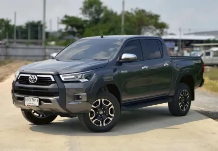TOYOTA HILUX REVO 2.4 MID 4-Door AUTO ปี 2024 สีเทา