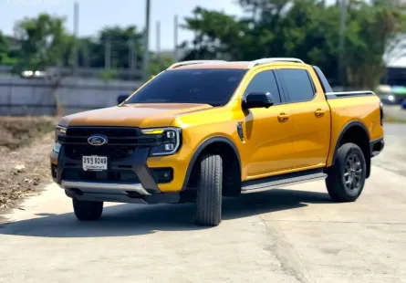 FORD RANGER WILDTRAK 2.0 BT-TURBO 4WD AT ปี 2022 สีเหลือง