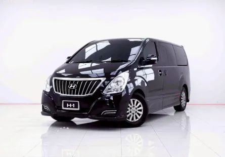 6B610 HYUNDAI H-1 2.5 ELITE AT 2017