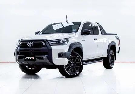 5C792 TOYOTA HILUX REVO 2.4  PRERUNNER ROCCO SMART CAB AT 2022
