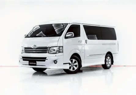 3B546 TOYOTA VENTURY 2.7 V AT 2013