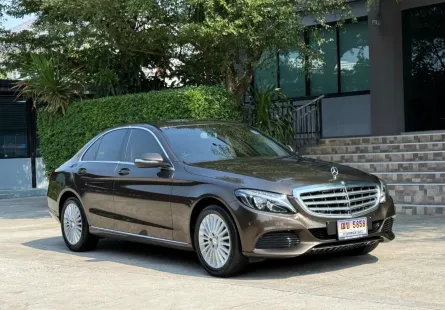 2015 BENZ C180 EXCLUSIVE รถมือเดียว วิ่งเพียง 39,000 กม เข้าศูนย์ทุกระยะ รถไม่เคยมีอุบัติเหตุครับ