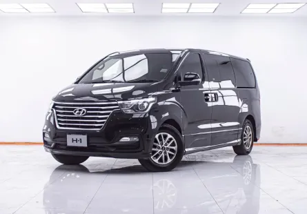 1F334 HYUNDAI H-1 2.5 DELUXE AT 2019