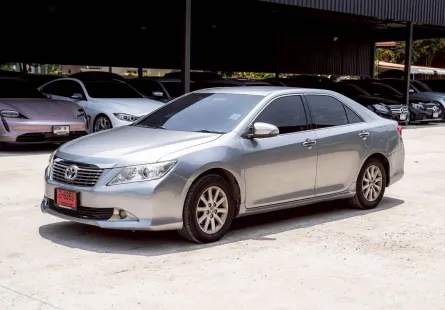 2013 Toyota CAMRY 2.0 รถเก๋ง 4 ประตู ผ่อนเริ่มต้น รถสวย พร้อมใช่งาน  