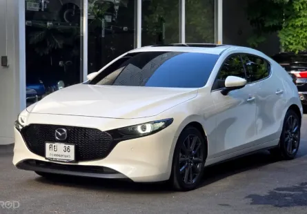 Mazda 3 2.0 SP Sports Hackback 2022 พร้อมใช้งานทันที  รถสวย ไมล์น้อย 