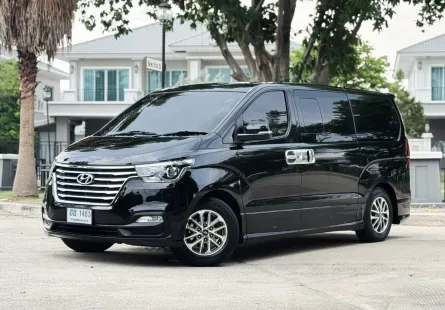 2019 Hyundai H-1 2.5 Elite รถตู้/VAN รถบ้านแท้  ไมล์น้อย  มือเดียวป้ายแดง  
