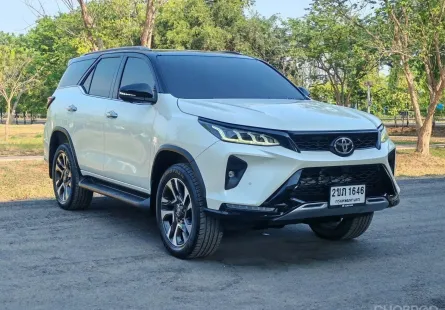TOYOTA FORTUNER 2.4 Legender Black top 2WD ปี 2022