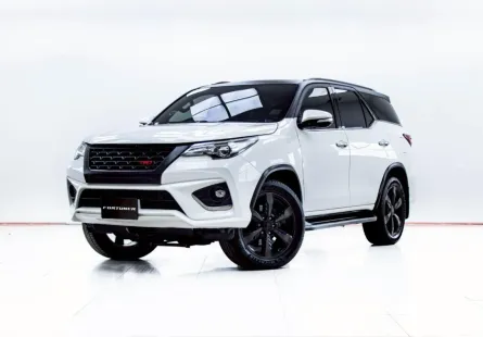 5C823 TOYOTA FORTUNER 2.8 TRD SPORTIVO 4WD 2017