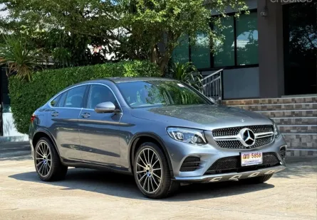2018 BENZ GLC 250 COUPE AMG  รถมือเดียวออกป้ายแดง รถวิ่งน้อย เข้าศูนย์ทุกระยะ ไม่เคยมีอุบัติเหตุครับ
