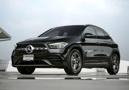 Benz GLA200 AMG Dynamic ปี 2021 รถ 5 ประตู จุของได้เยอะ รถมือเดียว ป้ายแดง 