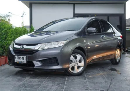2016 Honda CITY 1.5 i-VTEC V+ รถเก๋ง 4 ประตู 