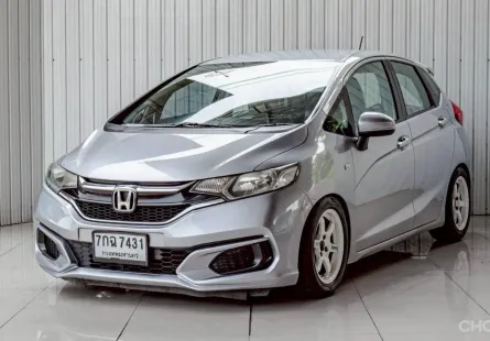 HONDA JAZZ 1.5 i-VTEC S เกียร์MT ปี 2018 สีเทา โฉม ปี14-ปัจจุบัน