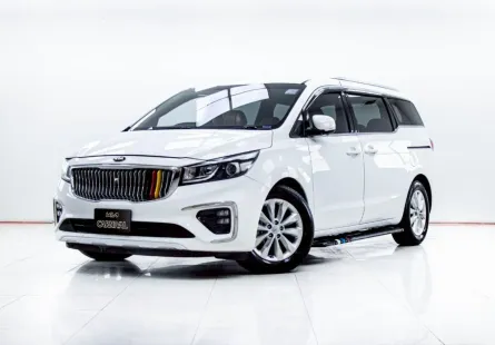 5C842 KIA GRAND CARNIVAL 2.2 LX AT 2018