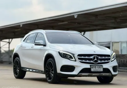 MERCEDES-BENZ GLA250 AMG SUNROOF FACELIFT TOP ปี 2018 จด 2019