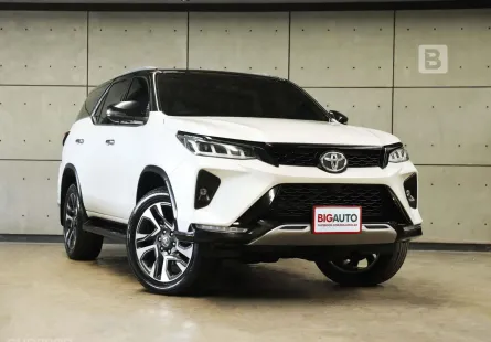 2022 Toyota FORTUNER 2.4 Legender (Black Top) SUV AT ไมล์แท้ ตัวรถมีการแต่งทั้งคันมาจากโรงงาน B7252