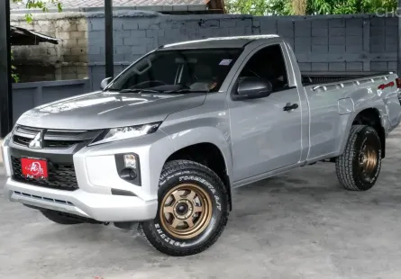 MITSUBISHI TRITON 2.4 MIVEC 4WD ตอนเดียว A/T ปี2020 จด ปี2021 สีเทา