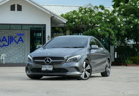 Mercedes-Benz CLA200 Urban W117 AT 2017