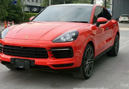 2020 Porsche Cayenne Coupe สี LAVA ORANGE