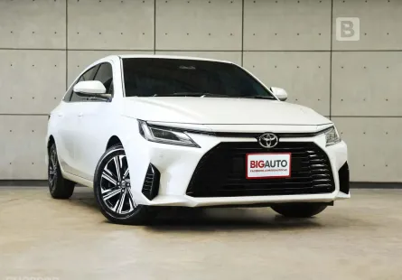 2025 Toyota Yaris Ativ 1.2 Premium Sedan AT ไมล์แท้ 2 หมื่น รับประกันตัวรถ 3 ปี 100,000 KM B6748