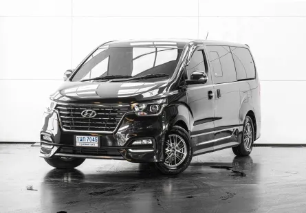  2019 HYUNDAI H1 2.5 DELUXE  A/T