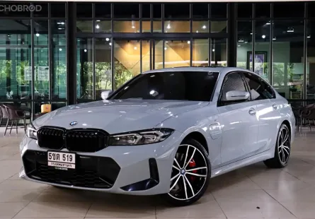 2024 BMW 3 Series 2.0 330e รถเก๋ง 4 ประตู เจ้าของขายเอง รถสวย ไมล์น้อย  