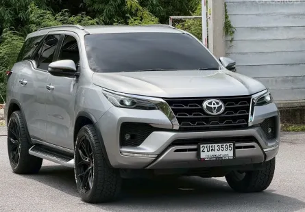 2022 Toyota Fortuner 2.4 V SUV รถบ้านมือเดียว ไมล์แท้  เจ้าของขายเอง  