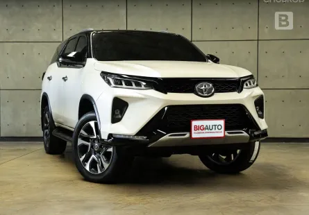 2022 Toyota FORTUNER 2.4 Legender (Black top) 4WD SUV AT ไมล์แท้ มือแรกจากป้ายแดง B9039