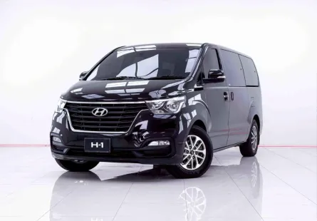 6B710 HYUNDAI H-1 2.5  TOURING AT 2020