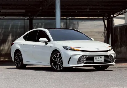 Toyota Camry 2.5 HEV Premium Luxury ปี 2025 รถสวย ไมล์น้อย เจ้าของขายเอง  