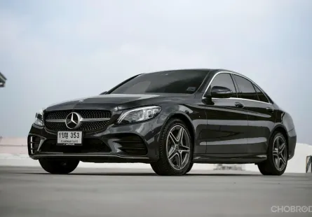 Benz C300e AMG Dynamic  ปี 2020 ขับในเมืองประหยัดได้มากกว่า รถมือเดียว ป้ายแดง 