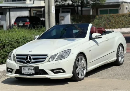 Mercedes Benz E250 CGI Cabriolet เปิดประทุนไฟฟ้า เครื่องยนต์: เบนซิน เกียร์: ออโต้ ปี: 2011 สี: ขาว