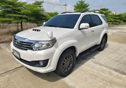 TOYOTA FORTUNER 3.0 V.CHAMP.4 WD เกียร์ออโต้ ปี 2011