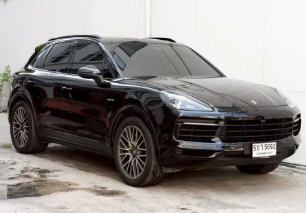 Porsche CAYENNE 3.0 E-Hybrid 2022 สภาพใหม่ ไมล์น้อย 