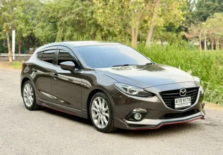 Mazda 3 Hatchback S Sports ปี 2015