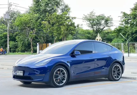 Tesla Model Y Long Range AWD 2023 สภาพสวย ไมล์น้อย เจ้าของขายเอง  