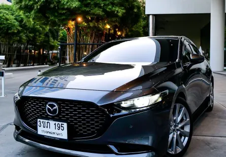 ขายรถบ้านโคตรสวย Mazda 3 2.0 SP (TOP) Sedan ปี 2022 ผมดูแลสภาพดีมาก หาคนดูแลต่อครับ