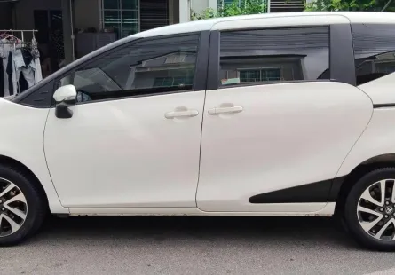 2016 Toyota Sienta รถตู้/MPV 