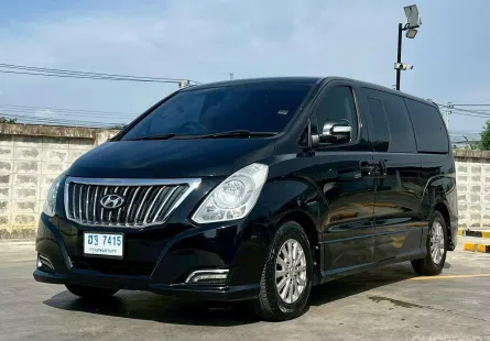 Hyundai H-1 2.5 Elite 2017 รถบ้านมือเดียว