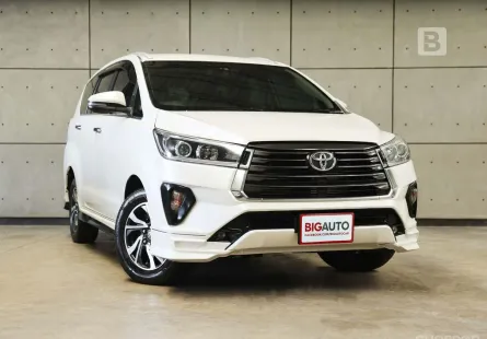 2021 Toyota INNOVA 2.8 Crysta Wagon AT ไมล์แท้ รถมือแรกจากป้ายแดง B8230