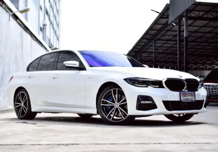 2022 BMW 3 Series 2.0 330e รถเก๋ง 4 ประตู รถบ้านมือเดียว  ไมล์น้อย  